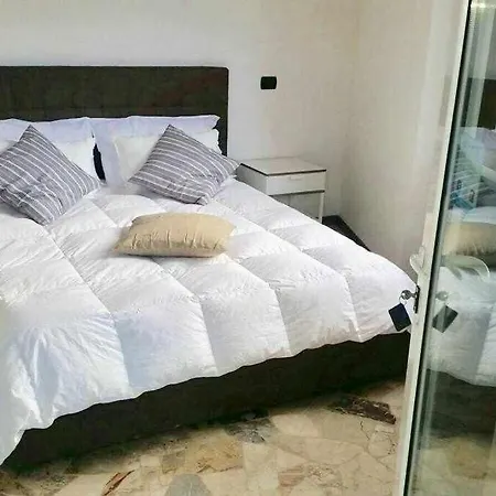 公寓 Casa Il Porticciolo Cernobbio House 科莫